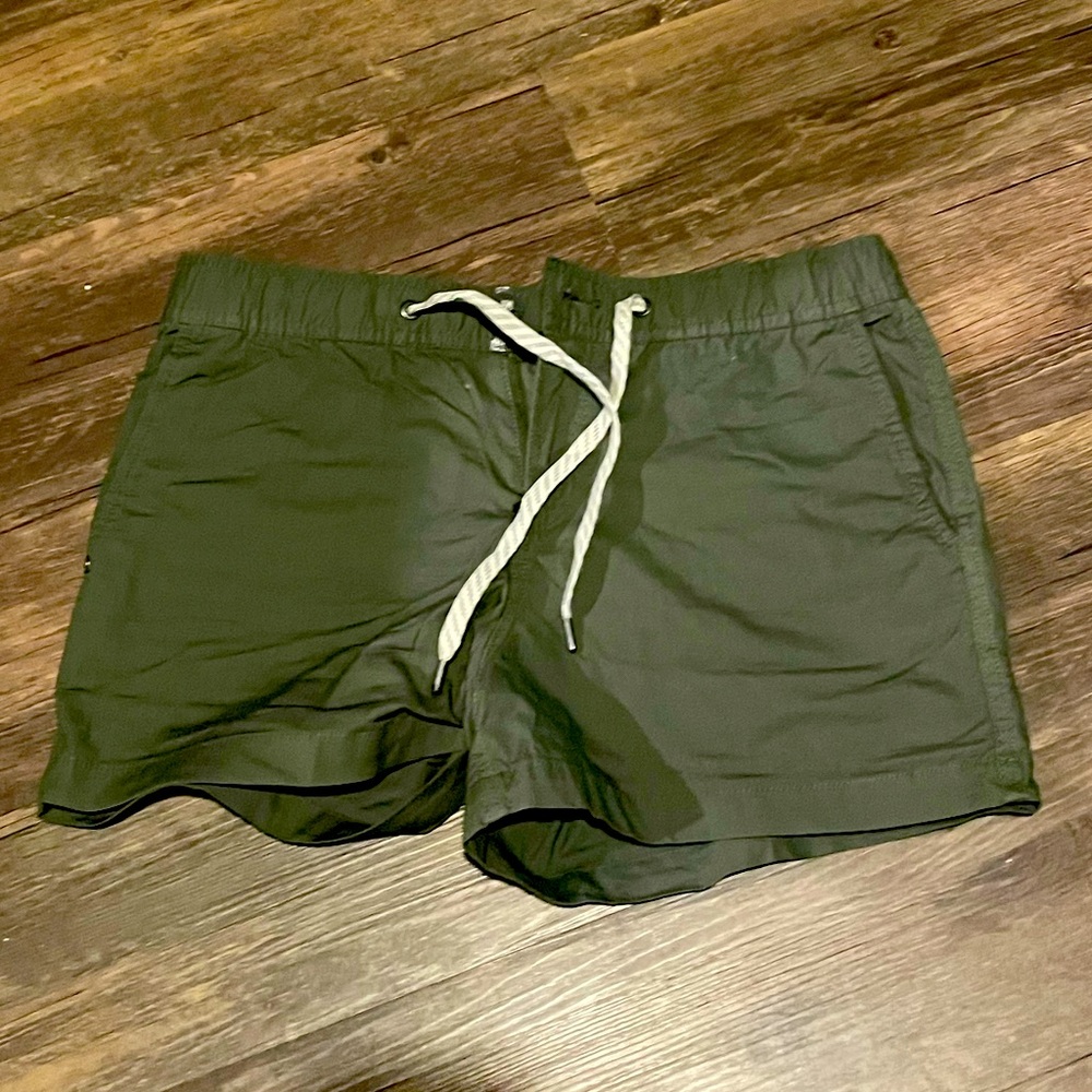 Vuori Women’s Green Shorts